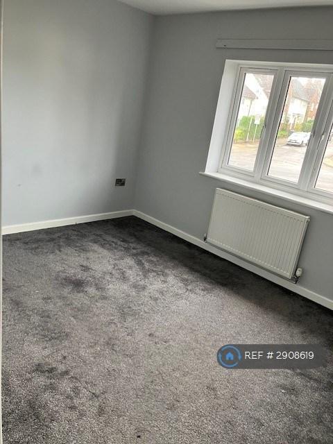1 bedroom flat in Whilton Road, Northampton, NN2 (1 bed) (#2908619)