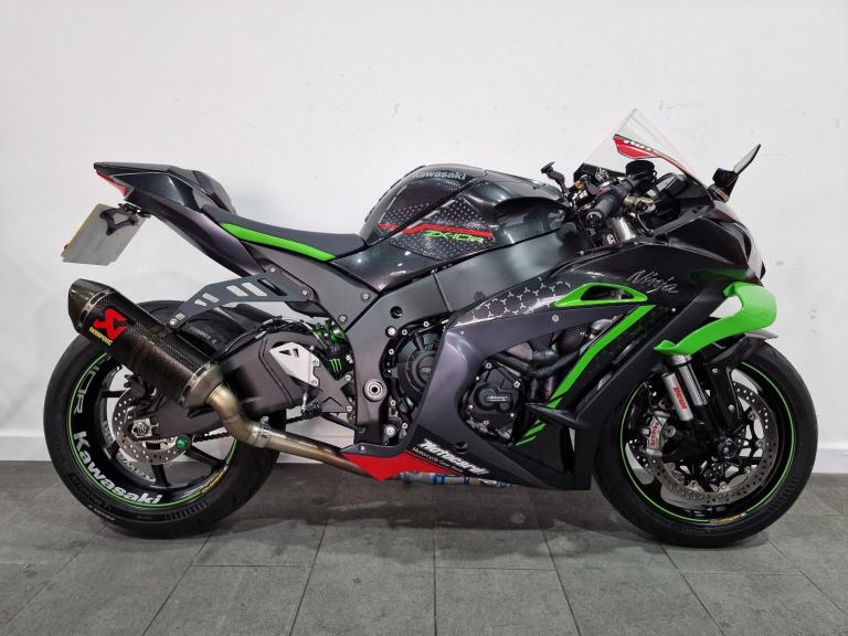 2020 Kawasaki ZX-10R Only 2,449 Miles, Akrapovic Exhaust, Ohlins Steering Damper