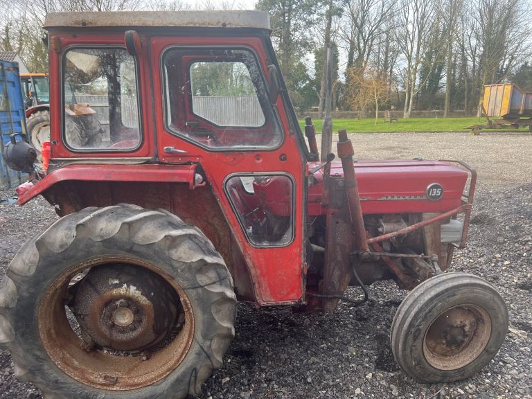 Massey Ferguson 135