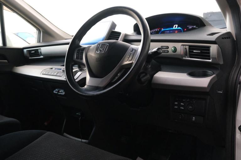 2025 Honda Freed Hybrid - 1 Owner HYBRID ELECTRIC Automatic