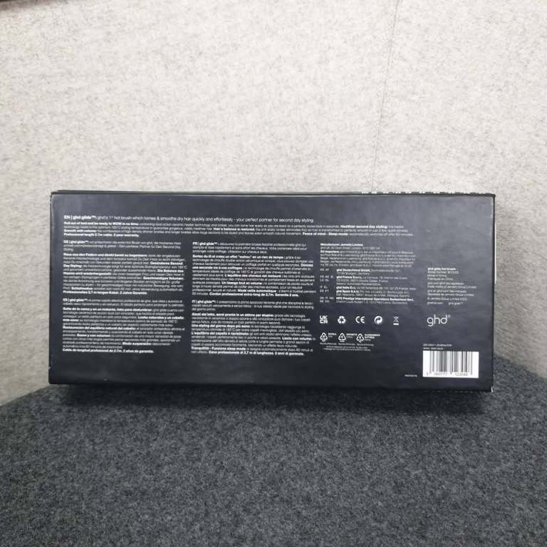 New Ghd Glide professional SMOOTHING HOT Hair Dryer BRUSH hairdryer