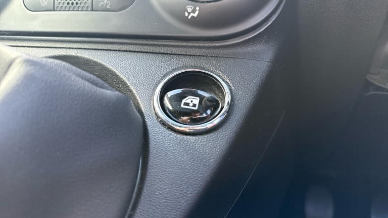 2023 Fiat 500 1.0 Mild Hybrid 3dr Petrol Hatchback Hatchback Petrol Manual