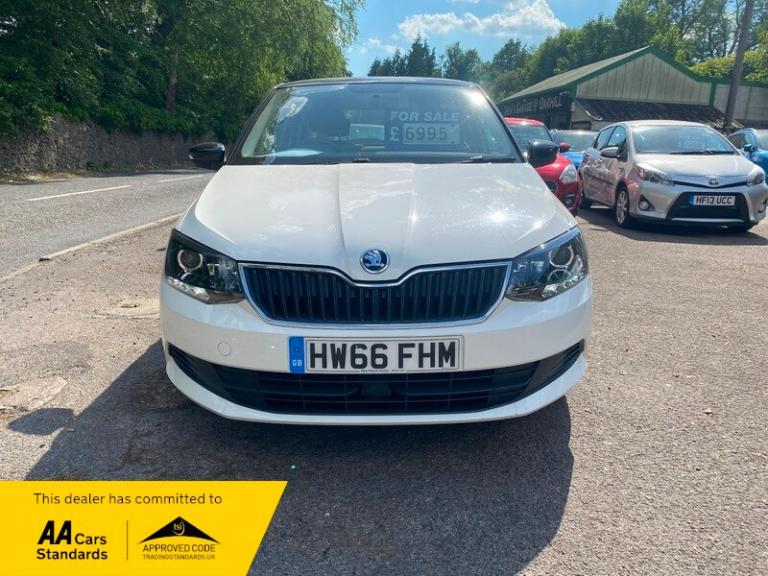 Skoda Fabia COLOUR EDITION MPI 1.0cc ONE OWNER. FULL SERVICE HISTORY. Low Tax.