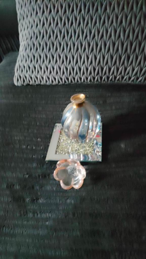 Decorative Glass Perfume Bottle with Sparkly Base