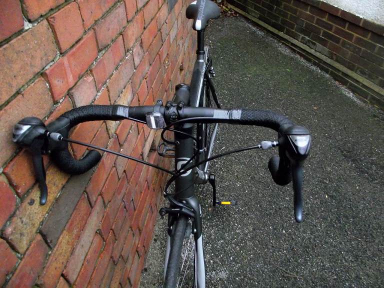 CANNONDALE SYNAPSE SI Road Bike FOR SALE. (56cm).CLEAN CONDITION..(FULLY SERVICED)