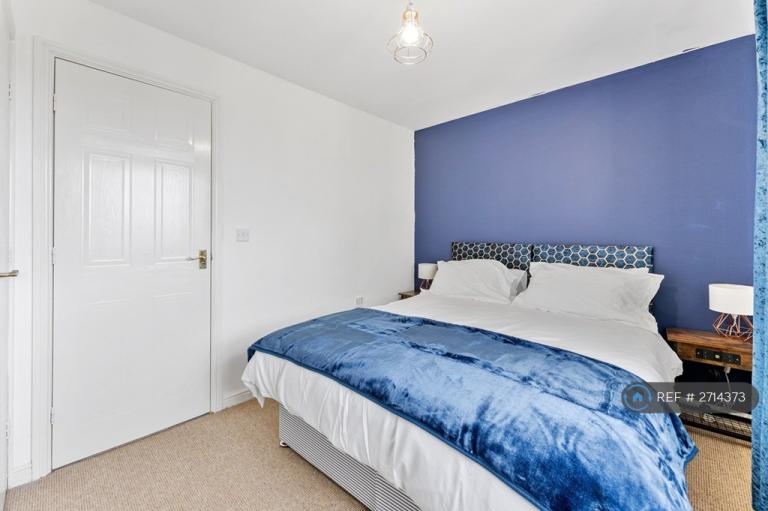 2 bedroom house in Greendale Drive, Radcliffe, M26 (2 bed) (#2714373)