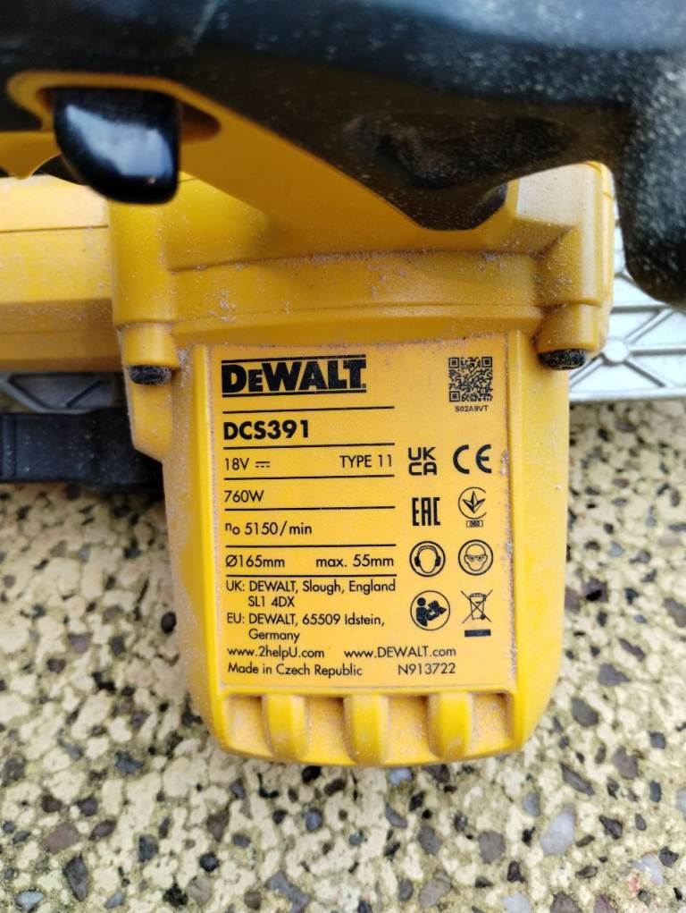 DeWalt Cordless Circular Saw 165mm with 18v 4.0Ah Battery