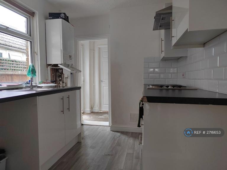 3 bedroom house in Jefferson Road, Sheerness, ME12 (3 bed) (#2716653)