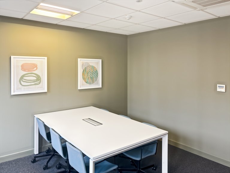 Winchester - SO238BB \ Flexible Workspace for Up to 10 Desks