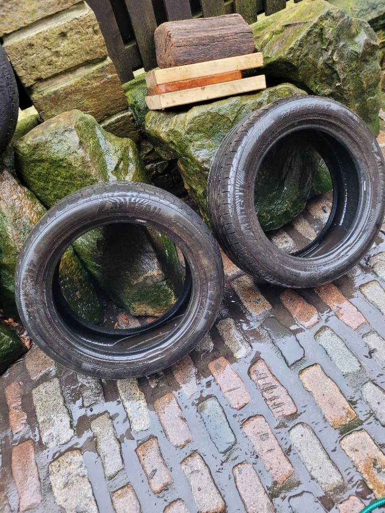 2x matching land sail 215 55 17 tyres used but good tread