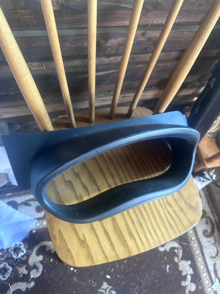 Vauxhall vivaro speedo surround plastic trim