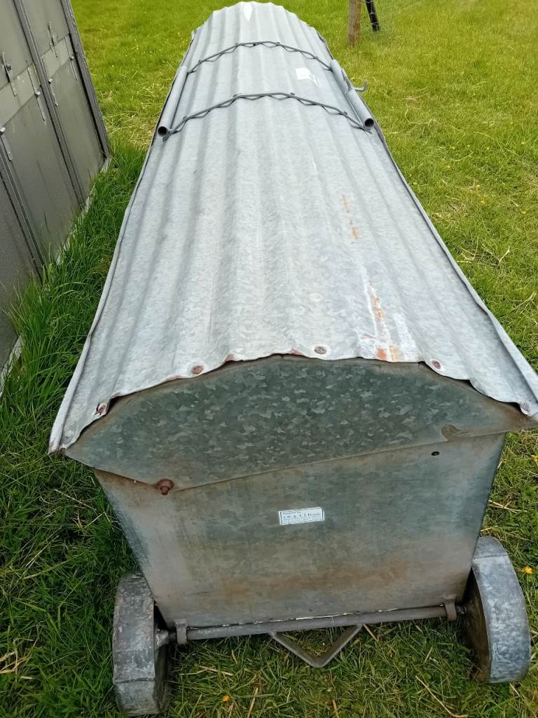 Hay rack