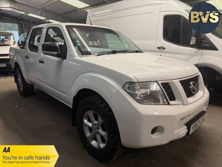 2014 Nissan Navara 2.5 dCi Visia Pickup Double Cab 4dr Diesel Manual 4WD Euro 5 (144 ps) Pickup D...
