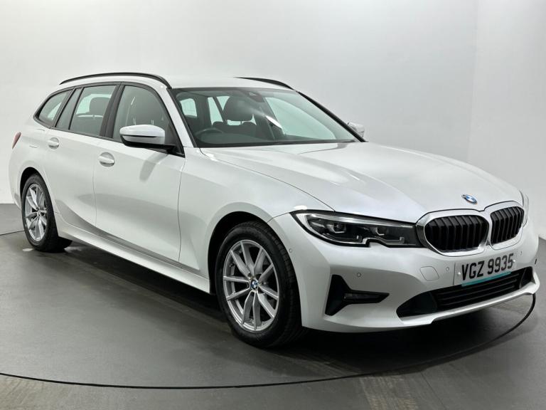 2022 BMW 3 Series 2.0 318i SE Pro Touring Auto Euro 6 (s/s) 5dr ESTATE Petrol Automatic