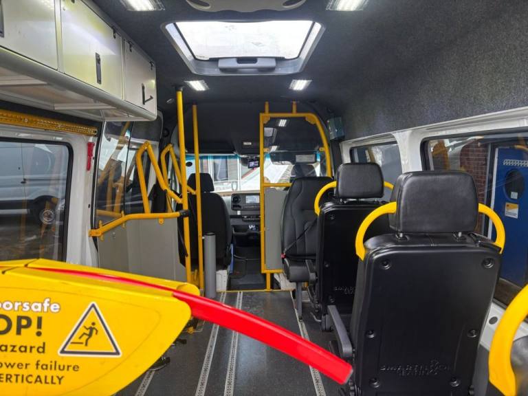 2020 20 MERCEDES-BENZ SPRINTER 516 CDI MINIBUS WHEEL CHAIR ACEESS TWIN WHEEL AUT