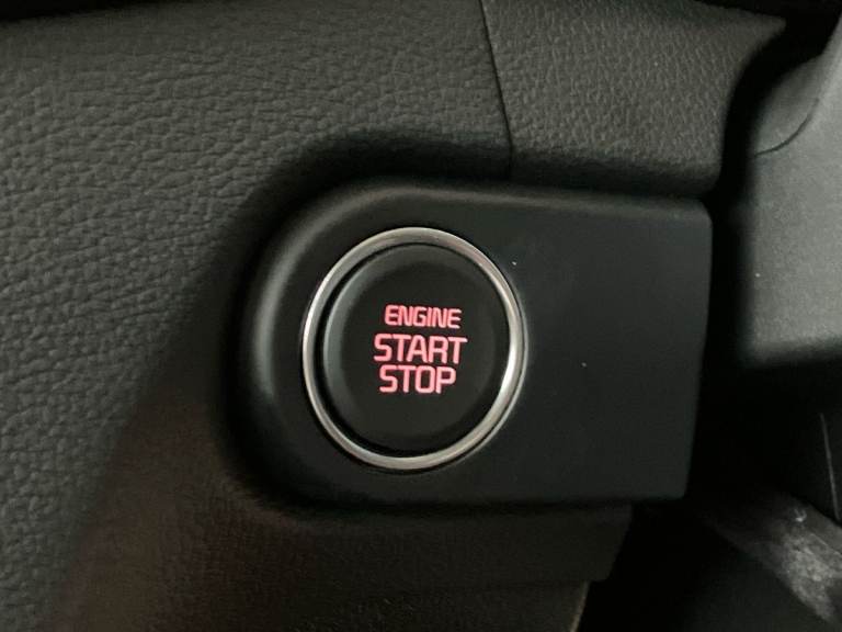 2025 Kia Ceed 1.5T GDi ISG 138 3 5dr Hatchback PETROL Manual