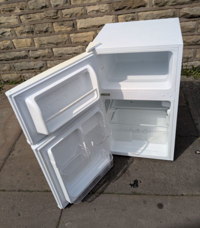 Comfee Undercounter Frost Free Fridge Freezer