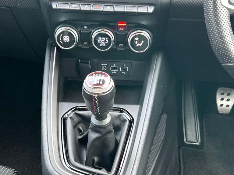 2023 Renault Clio 1.0 TCe RS Line Euro 6 (s/s) 5dr HATCHBACK Petrol Manual