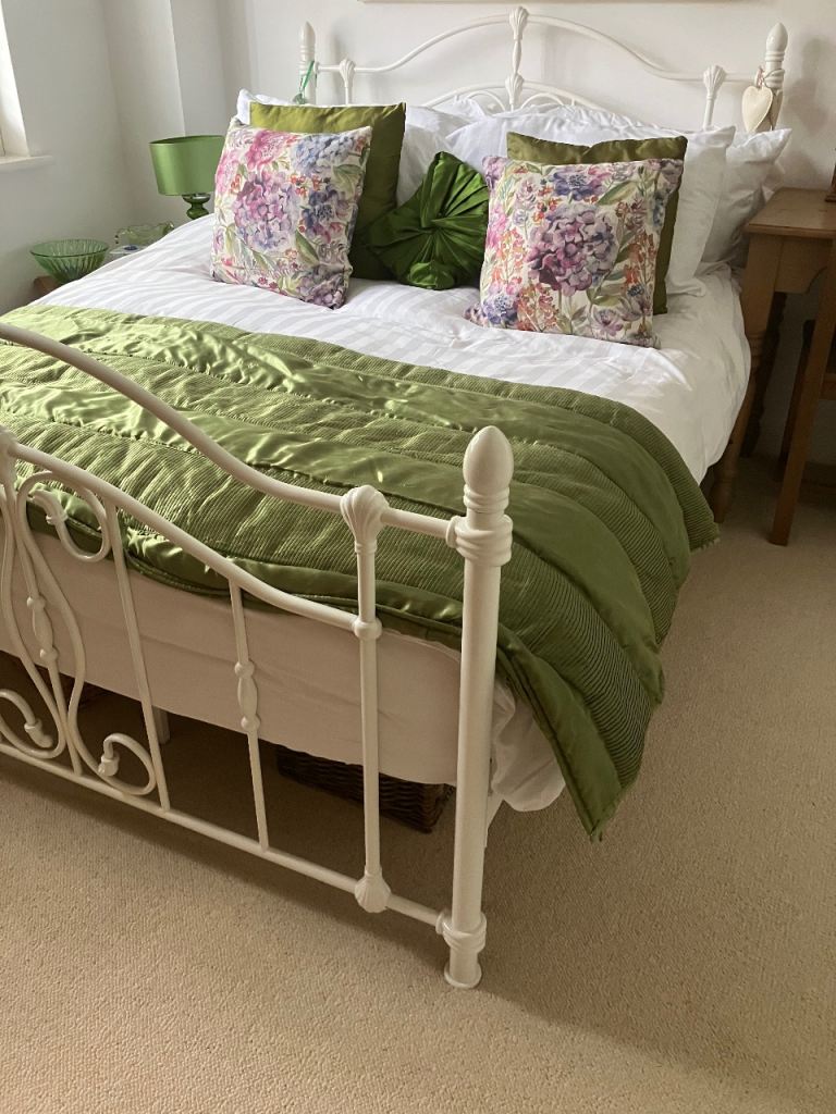 Double bed