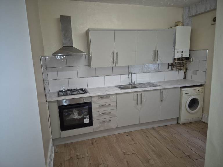 Two Bedroom Flat - TO LET