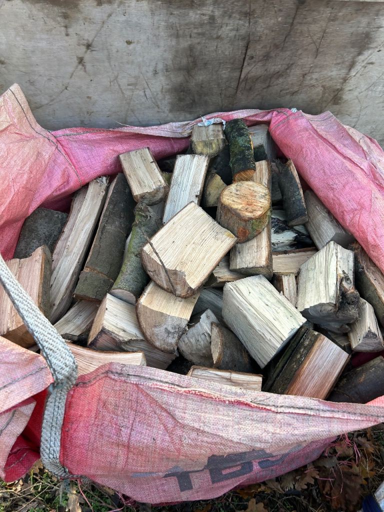 Bulk bag of mixed logs 