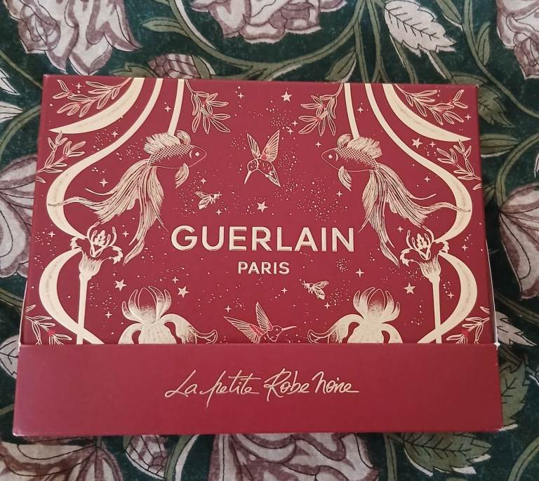 Guerlain la petite robe noire 