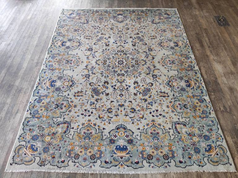 Keshan rug , handmade in Iran 