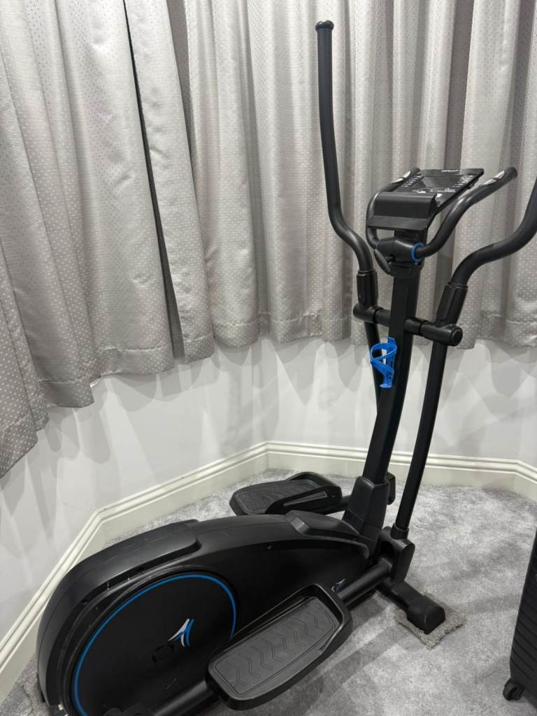 Cross Trainer / Elliptical Exercise Machine for Sale
