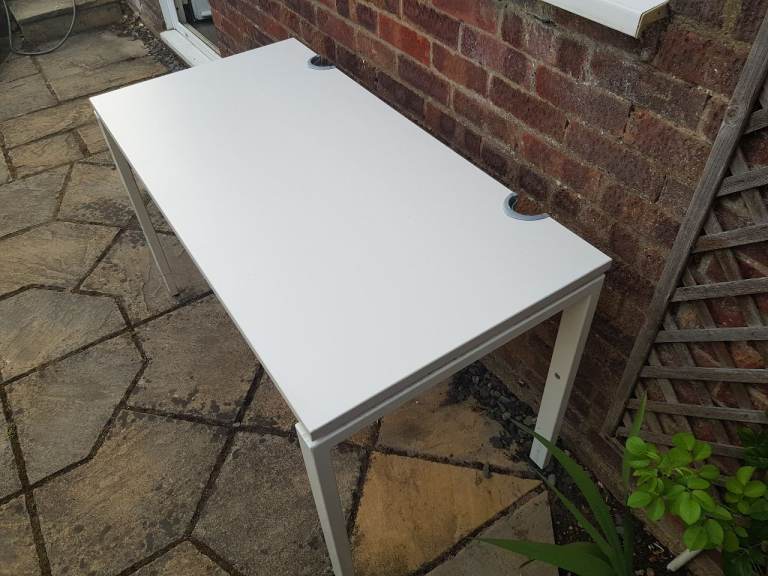 White Office Desk – Fair Condition