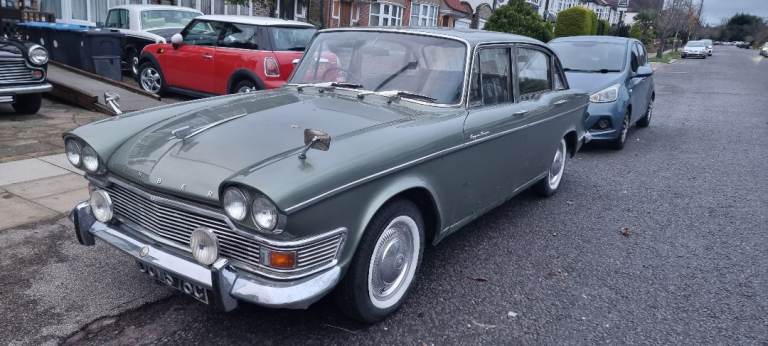 A CLASSIC 1965 HUMBER SUPER SNIPE LUXURIOUS CLASSIC CAR