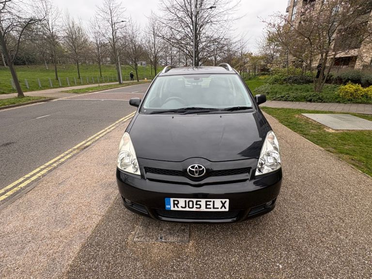I owner from new 7 Seater Toyota VERSO 1.8 SR 2008 Auto 1.8 petrol,drives perfect,full serv.history 