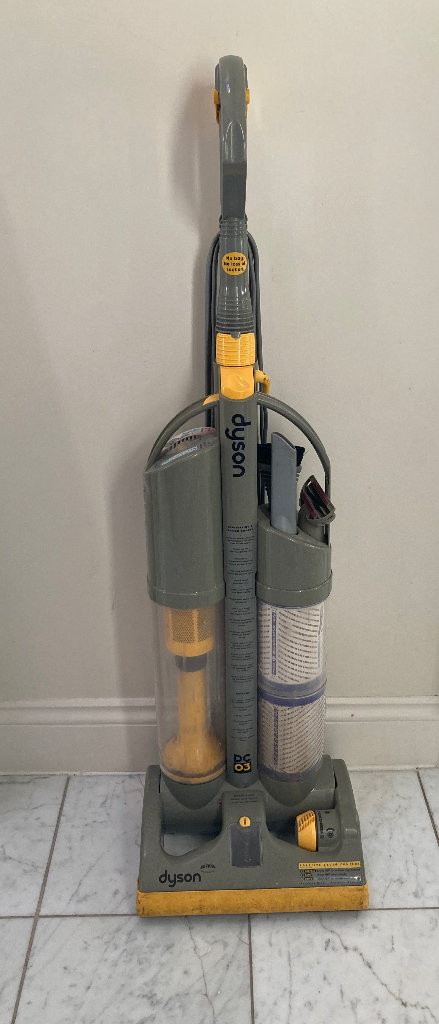 Dyson Hoover DC03