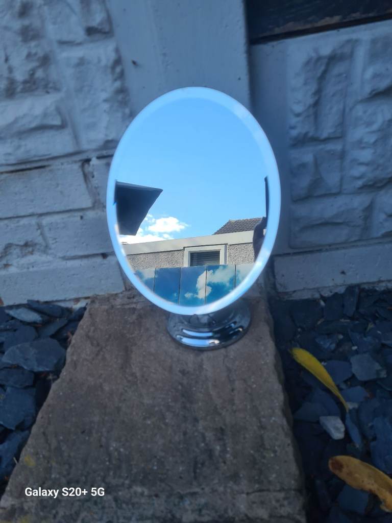 Table mirror 