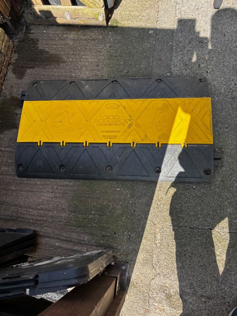Pedestrian walk board 