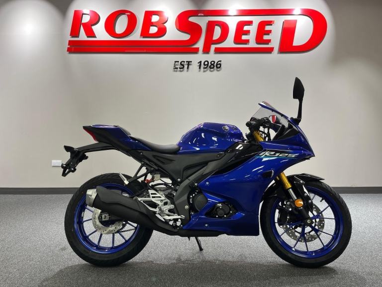 Yamaha YZF R125, blue in stock 2026 model