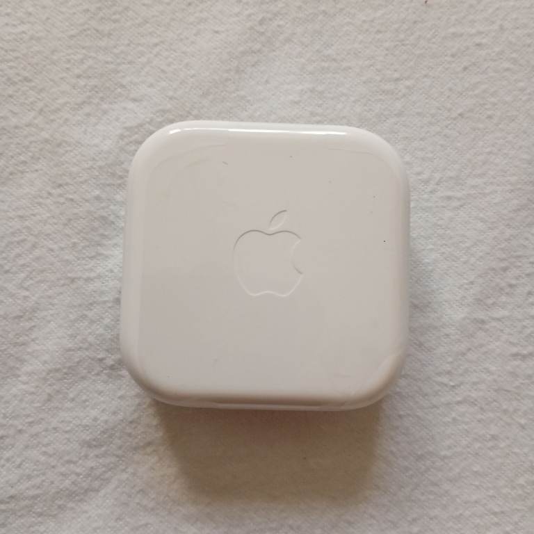 apple ear phones