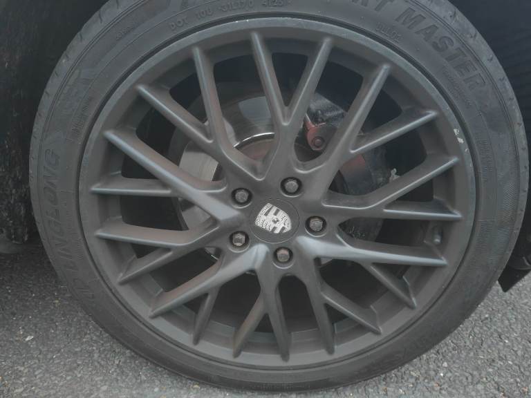 21" Porsche alloys 