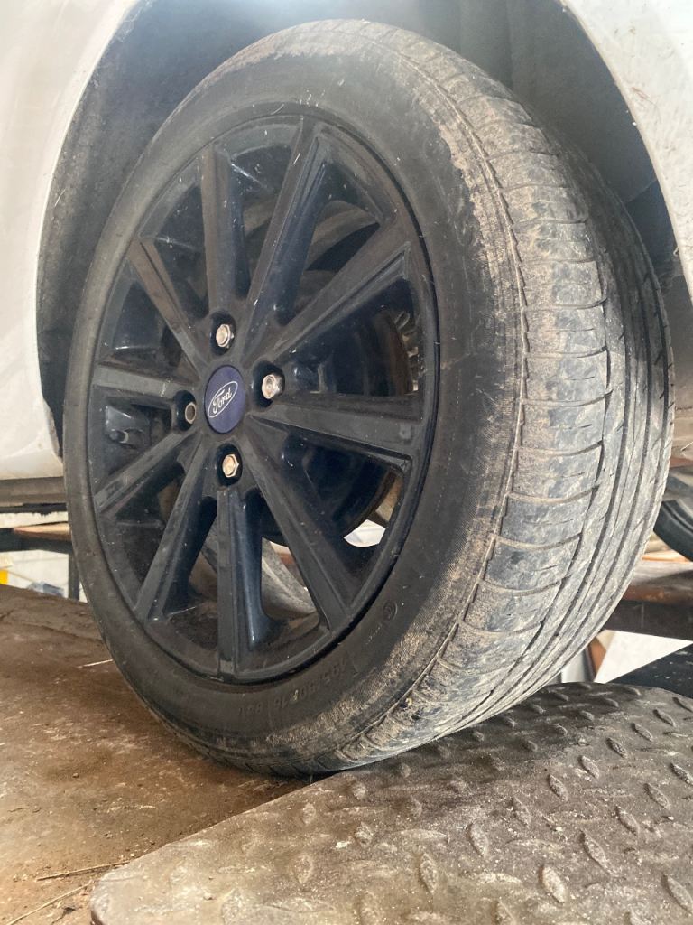 Genuine ford alloys 