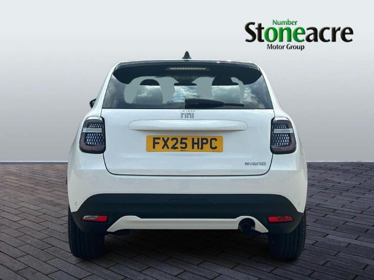 2025 Fiat 600 1.2 MHEV SUV 5dr Petrol Hybrid e-DCT Euro 6 (s/s) (100 ps) HATCHBACK Petrol/Electri...