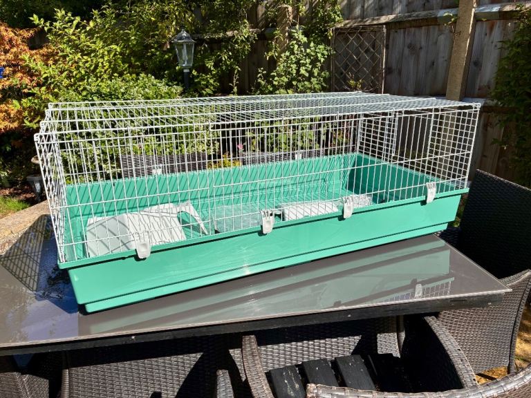 Large Indoor Ferplast Rabbit/Guinea Pig Home