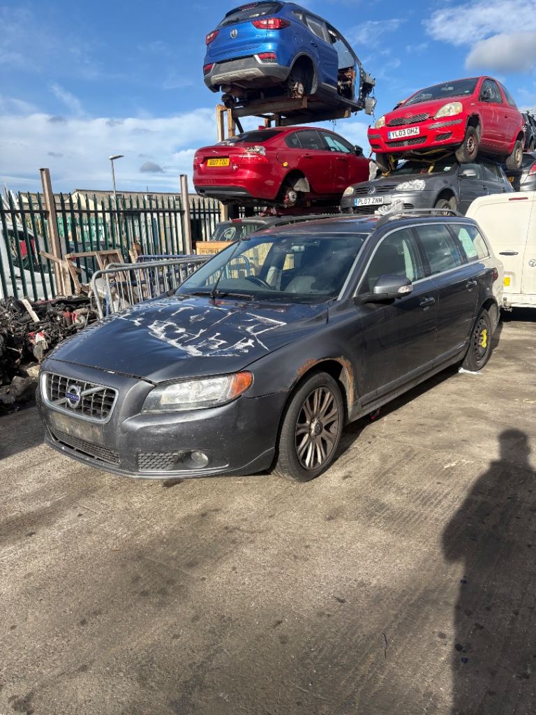 2009 VOLVO V70 BREAKING