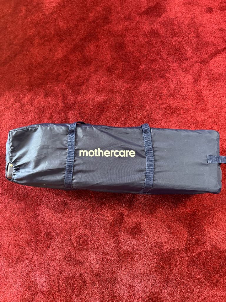 Travel cot 