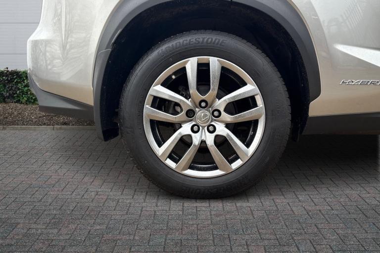 2016 Lexus NX 300h 2.5 Luxury 5dr CVT SUV Hybrid Automatic