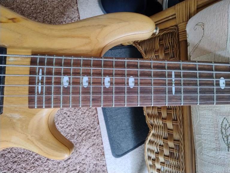 Bass Guitar 6 String