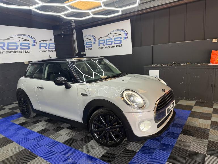2017 MINI Hatch 1.5 Cooper 3dr HATCHBACK Petrol Manual