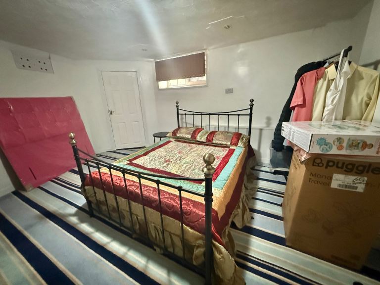 Double bedroom 