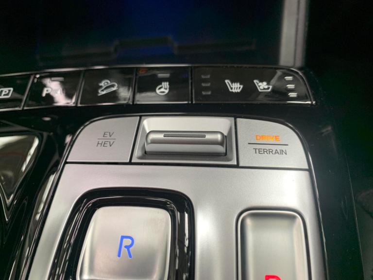 2022 Hyundai TUCSON 1.6 TGDi Plug-in Hybrid Ultimate 5dr 4WD Auto Estate HYBRID ELECTRIC Automatic