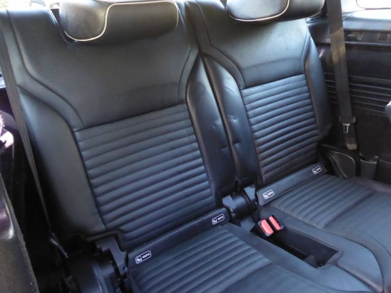 2017 Land Rover Discovery 3.0 TD V6 HSE Luxury SUV 5dr Diesel Auto 4WD Euro 6 (s/s) (258 ps) ESTA...