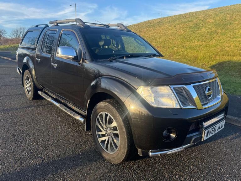 2010 Nissan Navara 2.5 Navara Tekna Double Cab dCi 188 Auto 4WD 5dr SUV Diesel Automatic