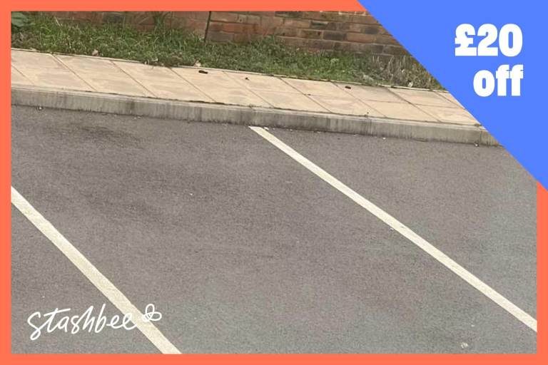 Parking Space to rent in Thame (OX9) | Stashbee